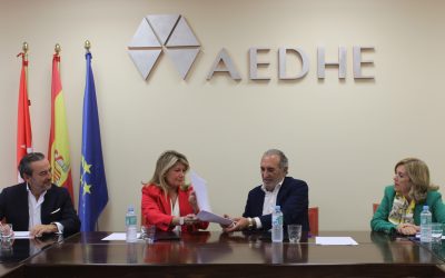 Garrido y AEDHE firman un convenio de colaboración para desarrollar acciones formativas que beneficiará a las empresas del Corredor del Henares