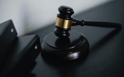 La decisión judicial de repartir dividendos con cargo al beneficio tras reconocer abuso en el acuerdo de no reparto que fue adoptado por la mayoría no suplanta la voluntad de los socios