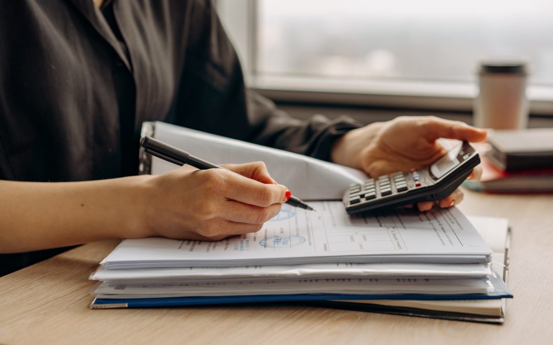 El Impuesto Temporal sobre las Grandes Fortunas: cómo se calcula su cuota y el beneficio que supone para los contribuyentes de Madrid, Andalucía y Galicia