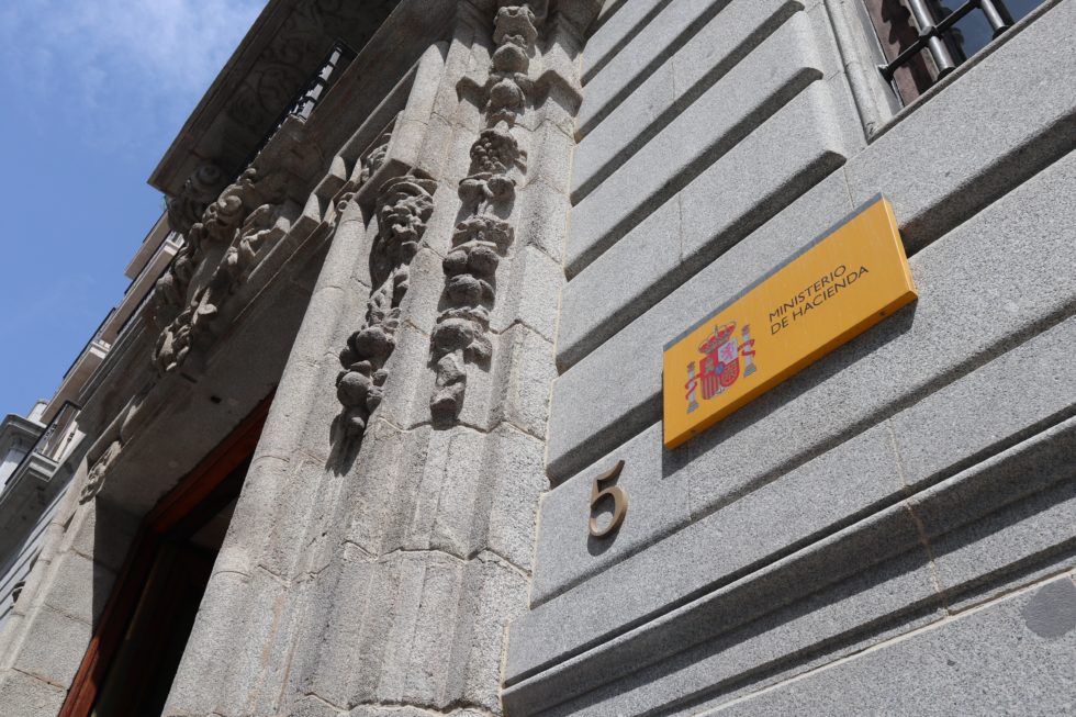 El TJUE da su conformidad a que los Estados miembros como España establezcan limitaciones para que quienes tienen deudas públicas no accedan a la exoneración del pasivo insatisfecho