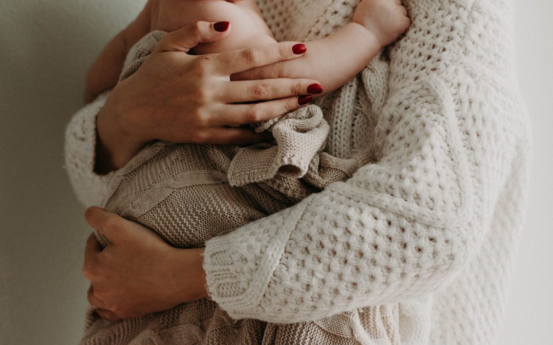 El Tribunal Constitucional declara que, en el caso de familias monoparentales, la madre puede extender su permiso por nacimiento en el tiempo que le habría correspondido al otro progenitor