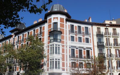 Los inmuebles arrendados a los socios a precio de mercado no pierden la consideración de bienes afectos y no alteran la exención IP