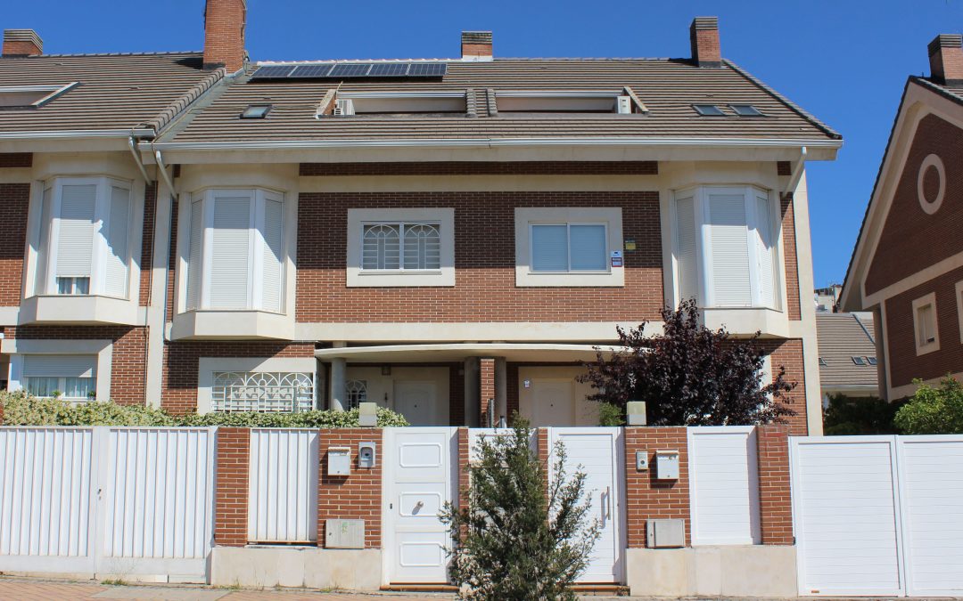 El TEAC reitera criterio -ahora con votos particulares- sobre  la pérdida de la exención por reinversión de la vivienda habitual cuando se ha dejado de residir en ella por traslado laboral